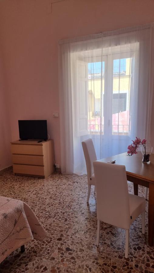 Appartamenti Su Piazza Matteotti Forio Centralissimi Kültér fotó