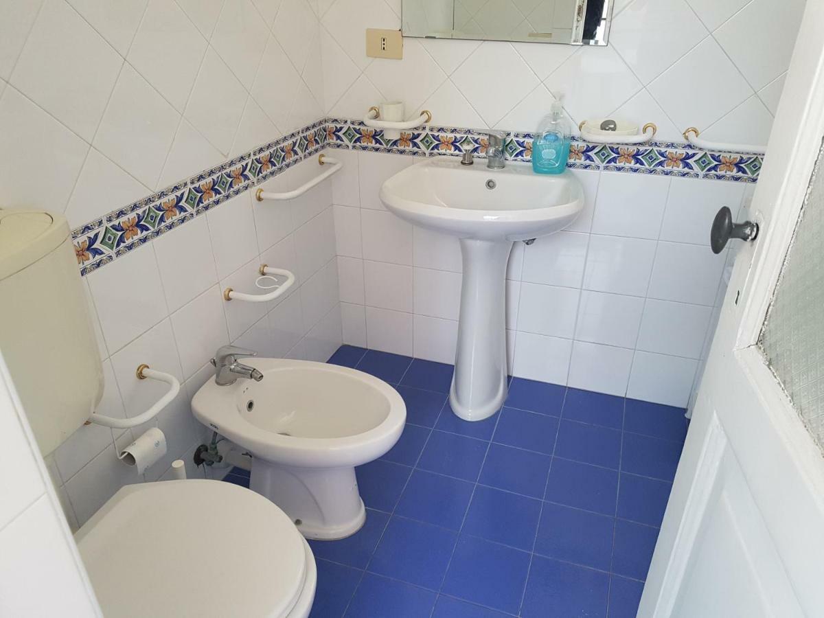 Appartamenti Su Piazza Matteotti Forio Centralissimi Kültér fotó